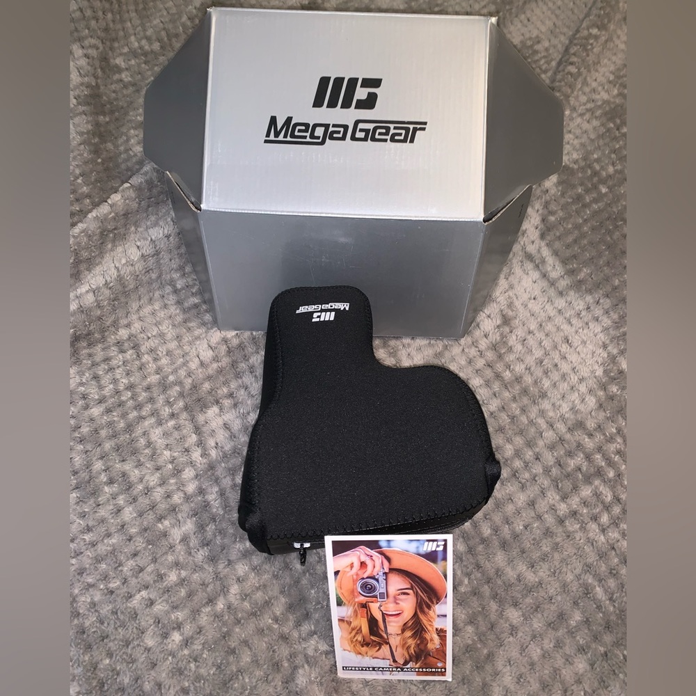 NWT USA GEAR NEOPRENE CAMERA AND ZOOM CASE